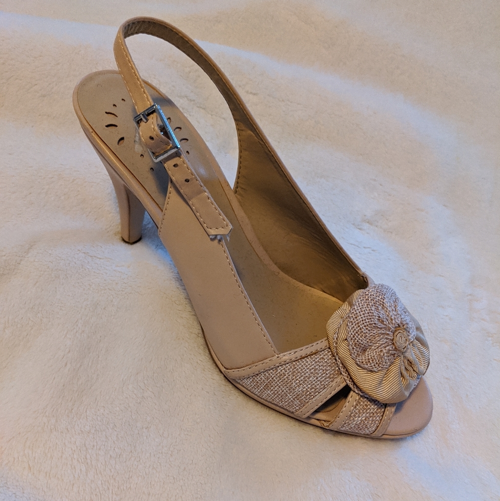 Nygard women's heel